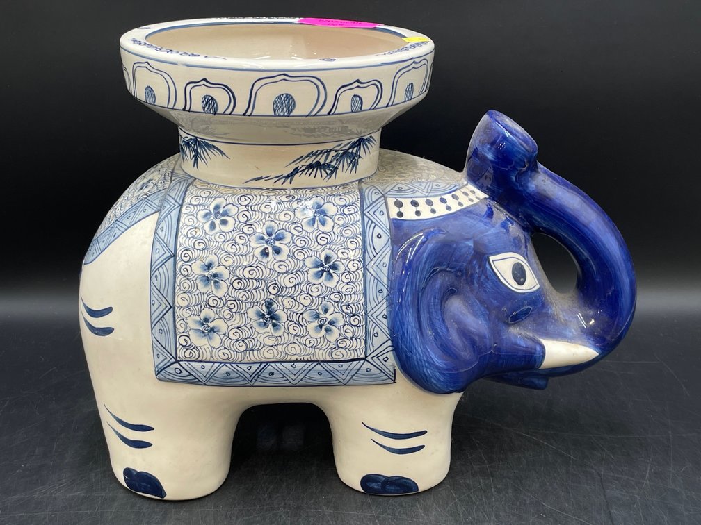 Chinoiserie Elephant Plant Stand
