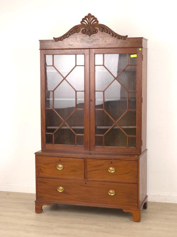 Chippendale Mahogany China Press