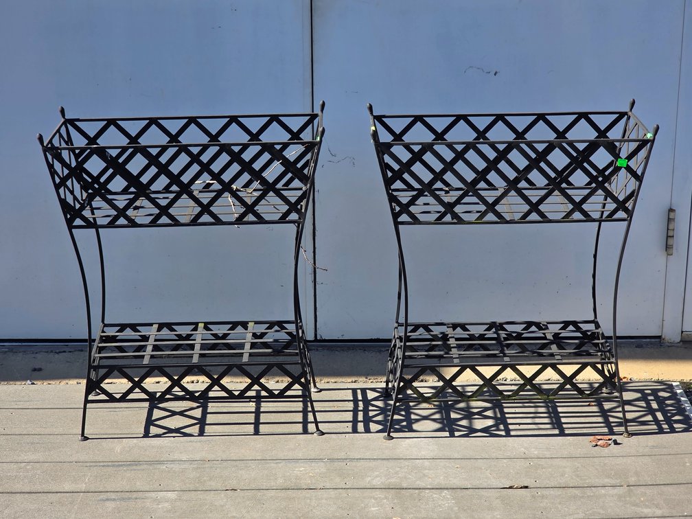 Planter Pair