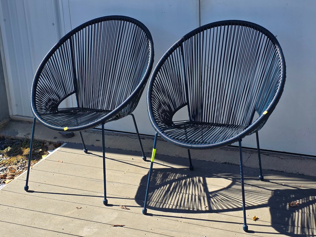 Elastic Lounge Chairs