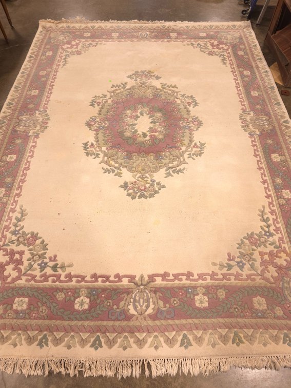 Roomsize Oriental Rug