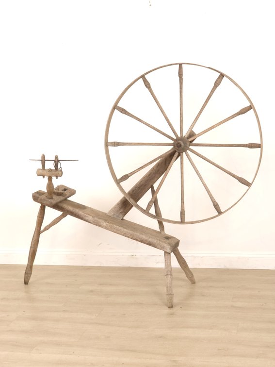 Antique Oak Great Wheel