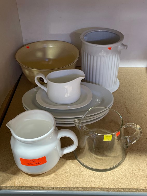 Kitchen and Serving Wares