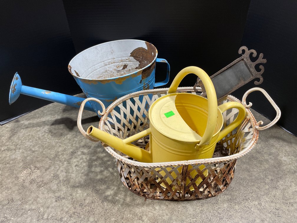 Outdoor Metal Garden Items