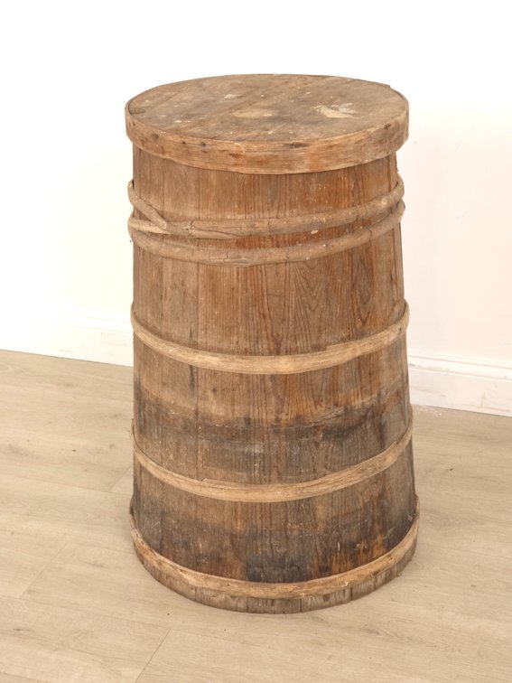19th c. Oak Stave Barrel