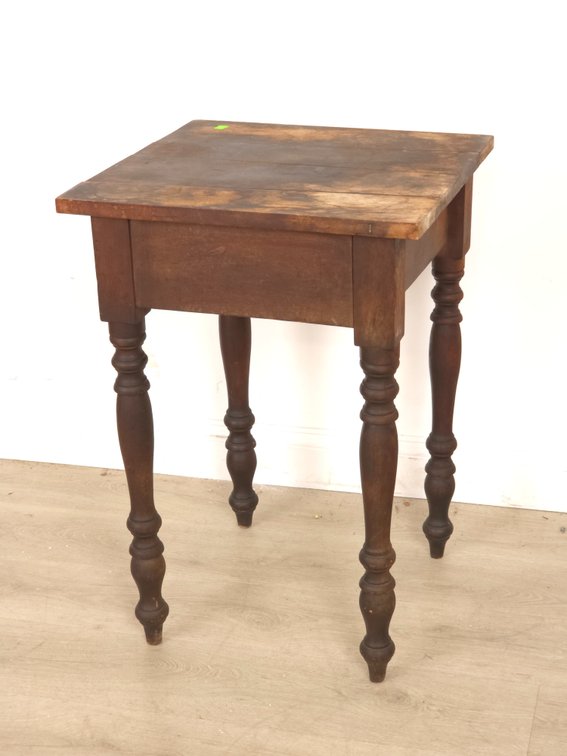 Early Country Work Stand