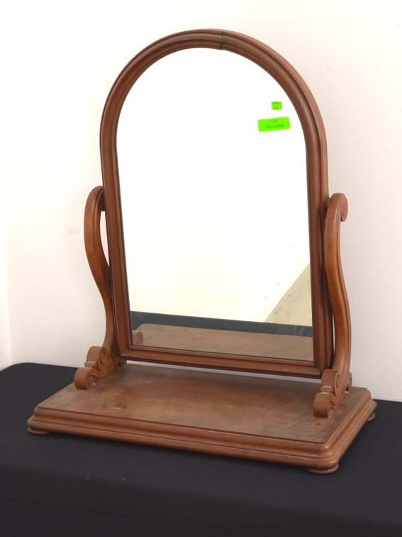 Dressertop Vanity Mirror