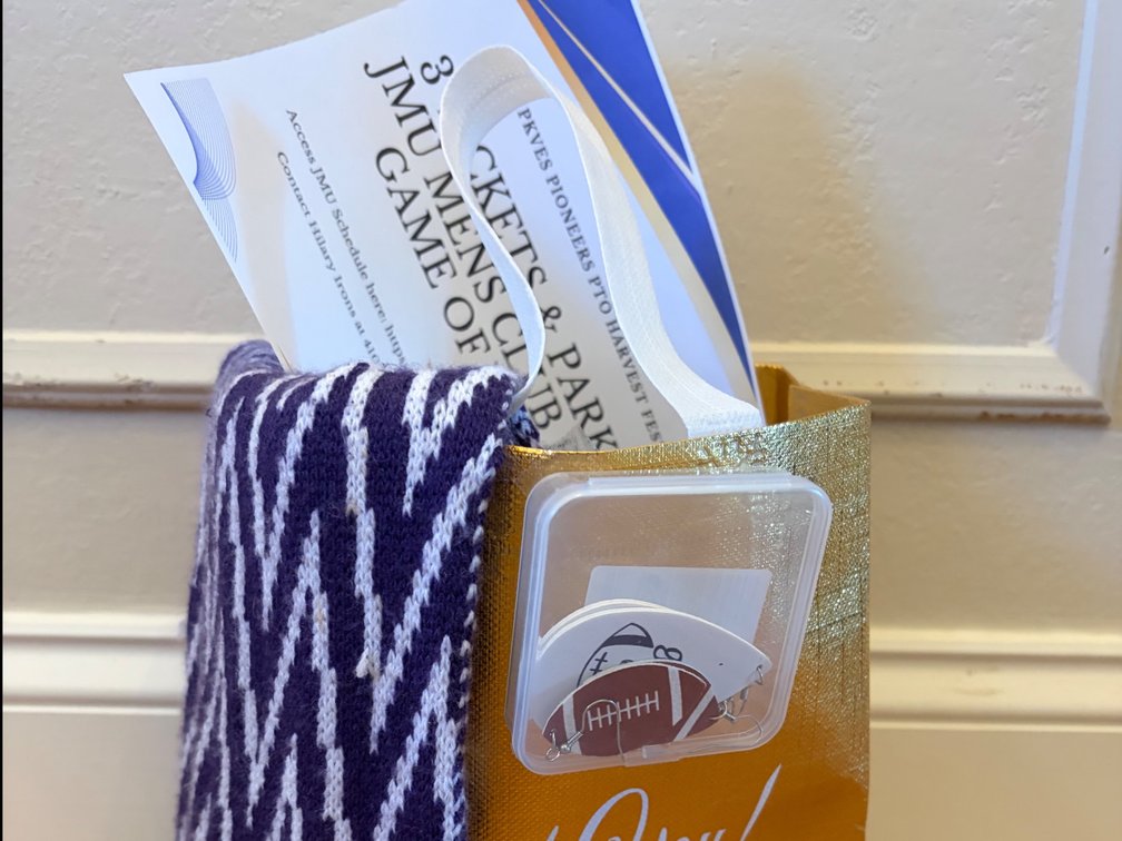 JMU basketball Gift bag