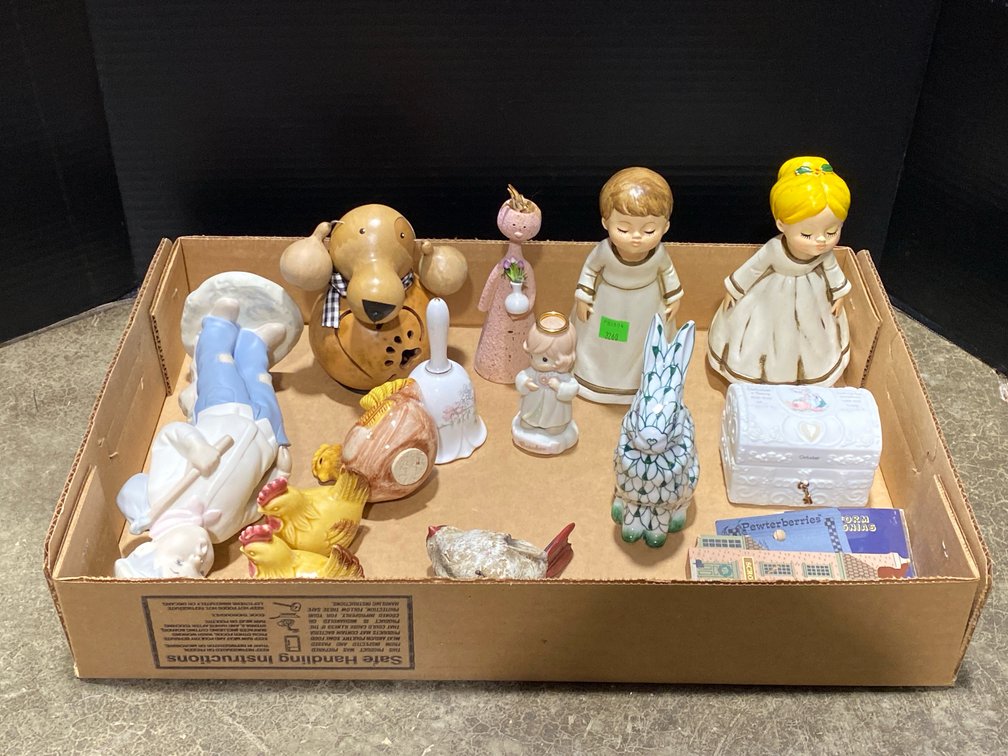 Figurines & Related Decor