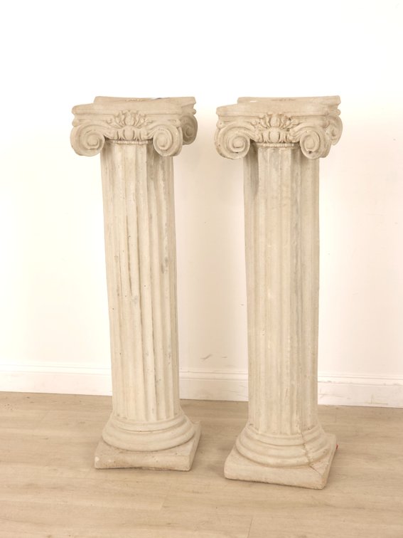 Ionic Column Pair