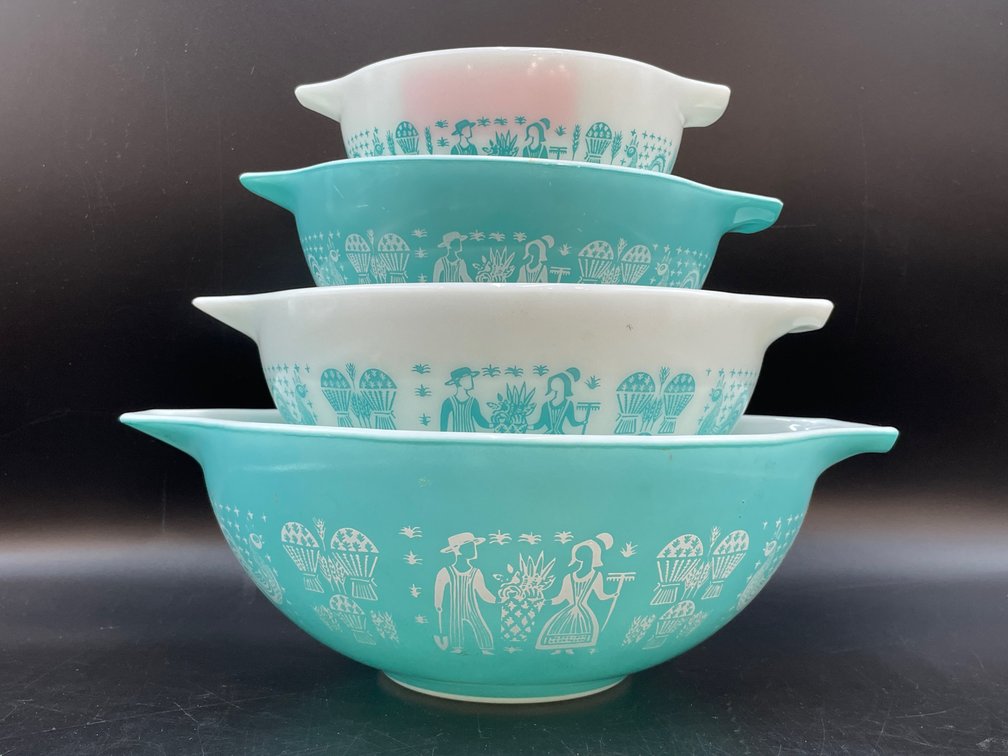Pyrex Turquoise Butterprint Cinderella Mixing Bowl Set