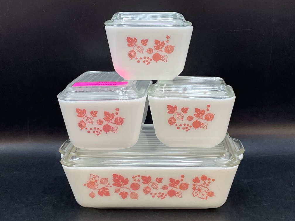 Pyrex Pink Gooseberry Refrigerator Dish Set