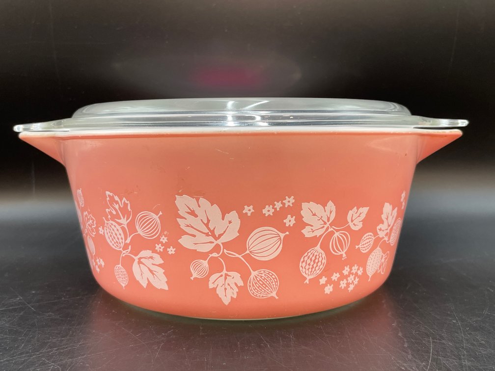Pyrex Pink Gooseberry Casserole Dish