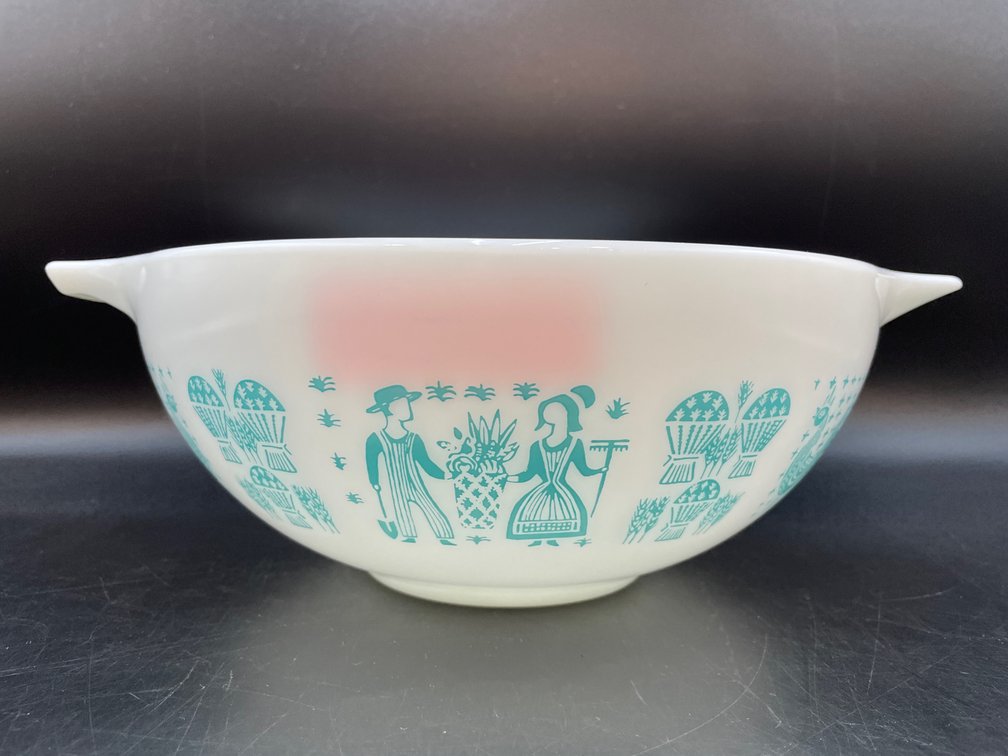 Pyrex 4Qt. Amish Butterprint Cinderella Mixing Bowl