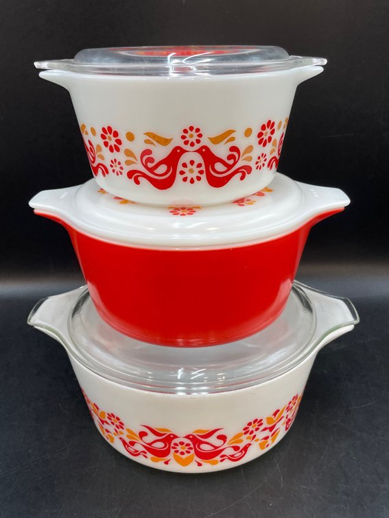 Pyrex Friendship Casserole Trio