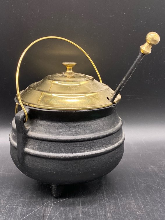 Harvin Cast Iron & Brass Hearth Cauldrons