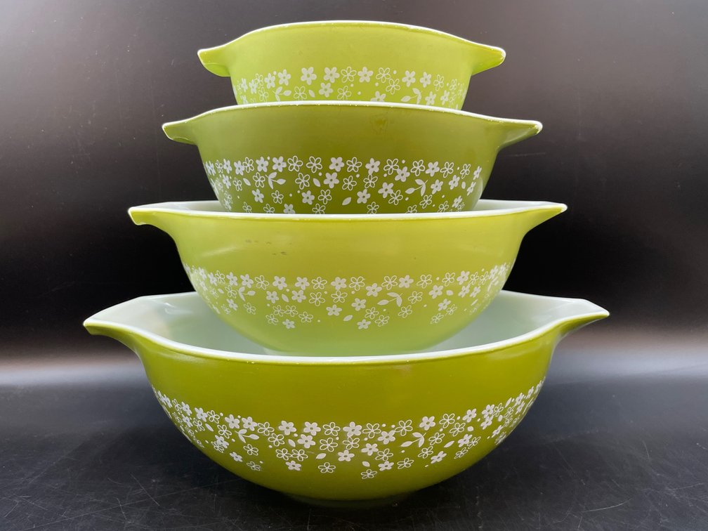 Pyrex Spring Blossom Crazy Daisy Cinderella Mixing Bowl Set