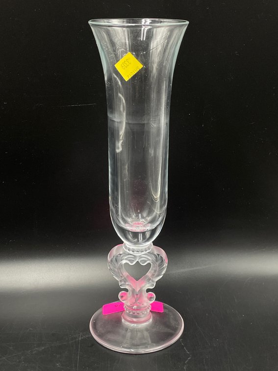 Cambridge Keyhole Crystal Vase