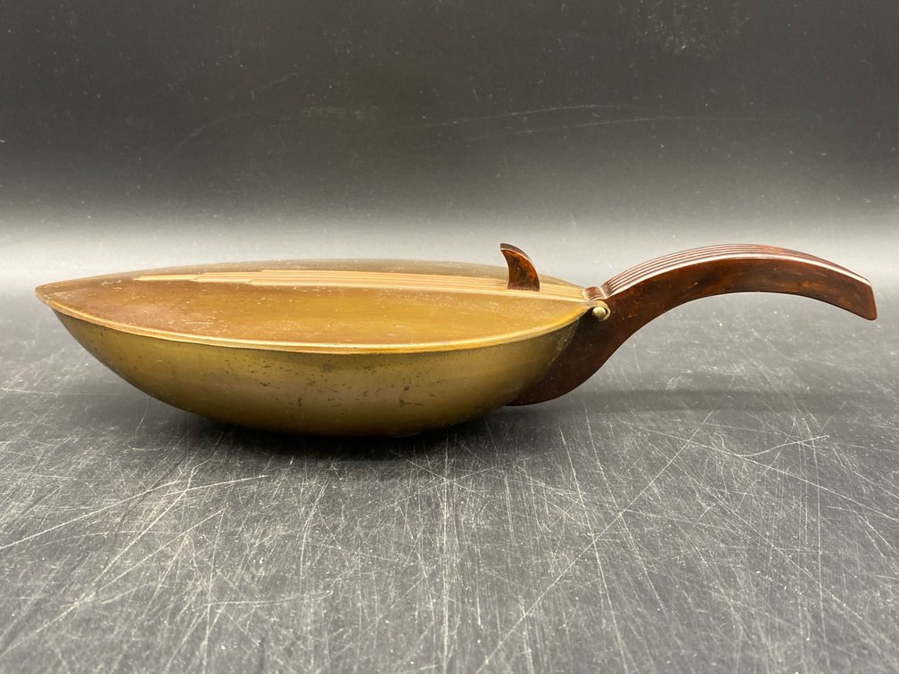 MCM Chase Silent Butler Crumb Catcher