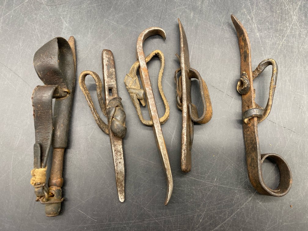 Metal Corn Husker Assortment