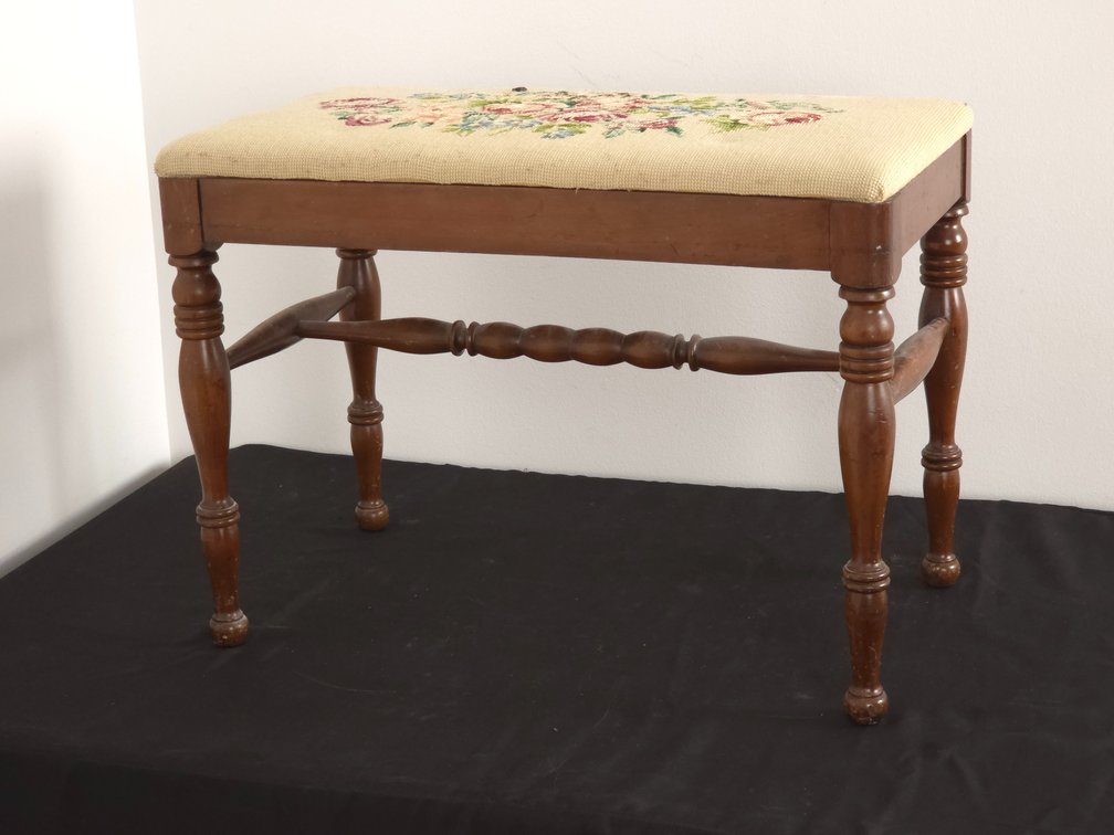 Vanity Bench