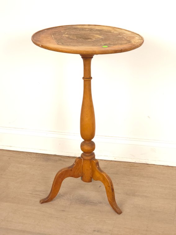 Tilt-Top Wine Stand