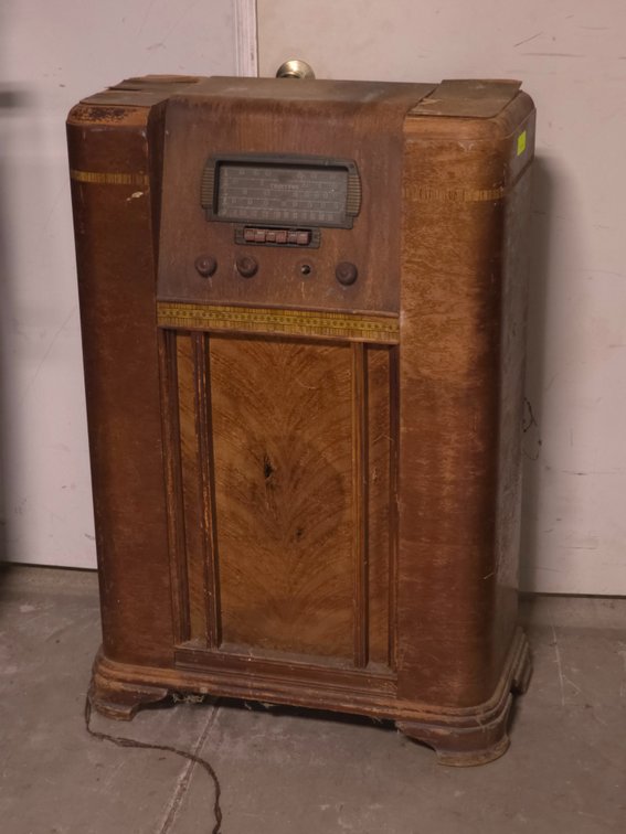 Antique Radio