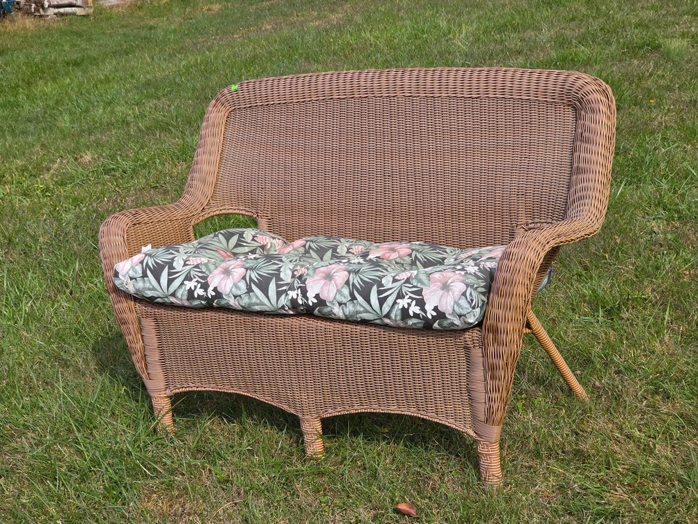Hampton Bay Wicker Settee