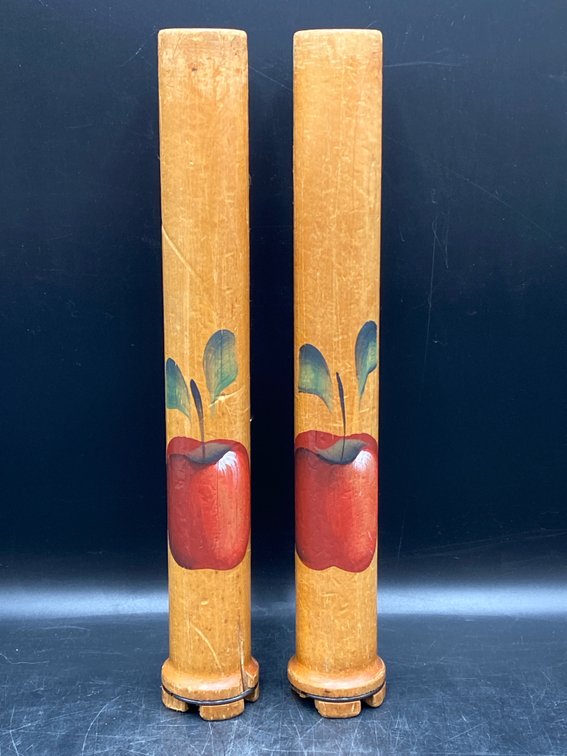 Vintage Dixie Bobbins Folk Art