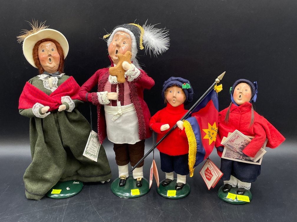 1990s Byers' Choice Christmas Carolers Assortment