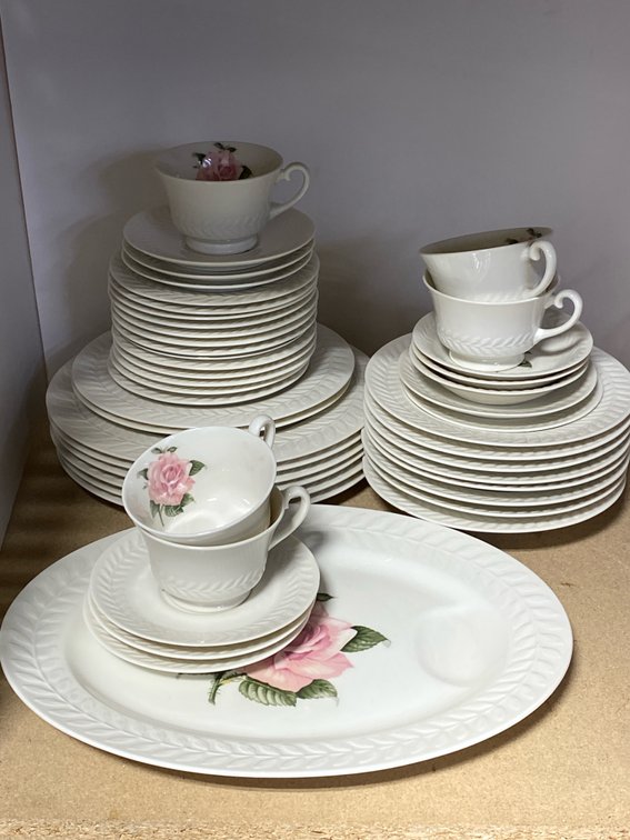 Haviland Regents Park "Rose" Dish Set