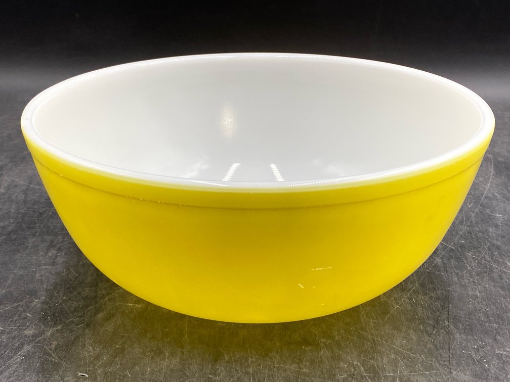 Pyrex Primary Yellow Mixing Bowl
