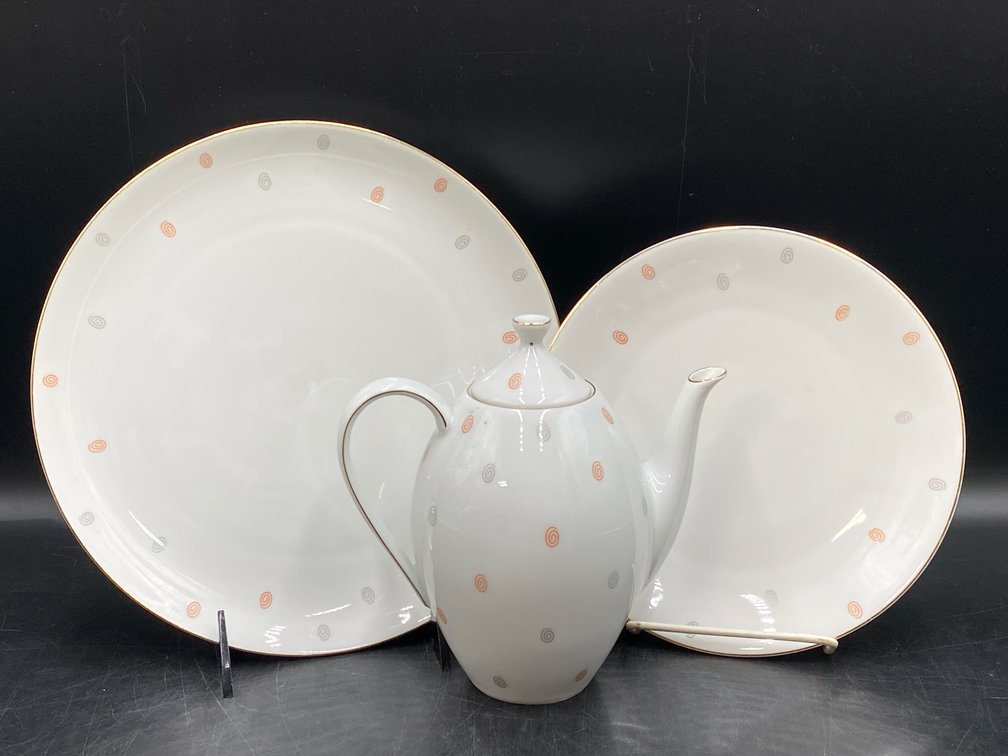 Arzberg Porcelain Teapot & Plate Set
