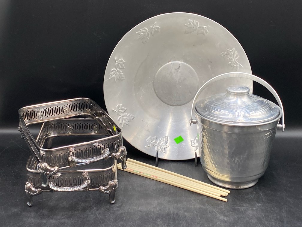 Serve Ware Articles