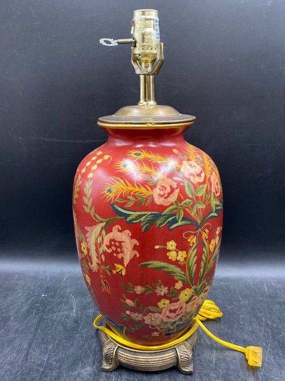 Chinoiserie Porcelain Lamp