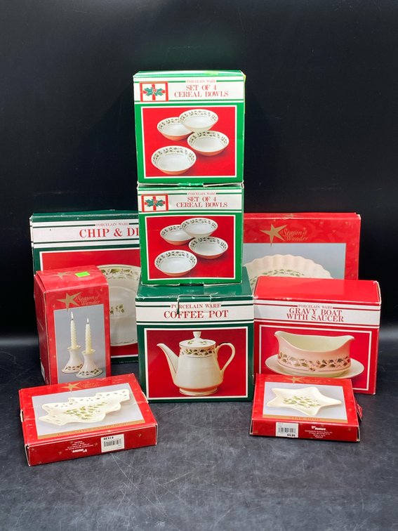 Venture Porcelain Ware Grouping