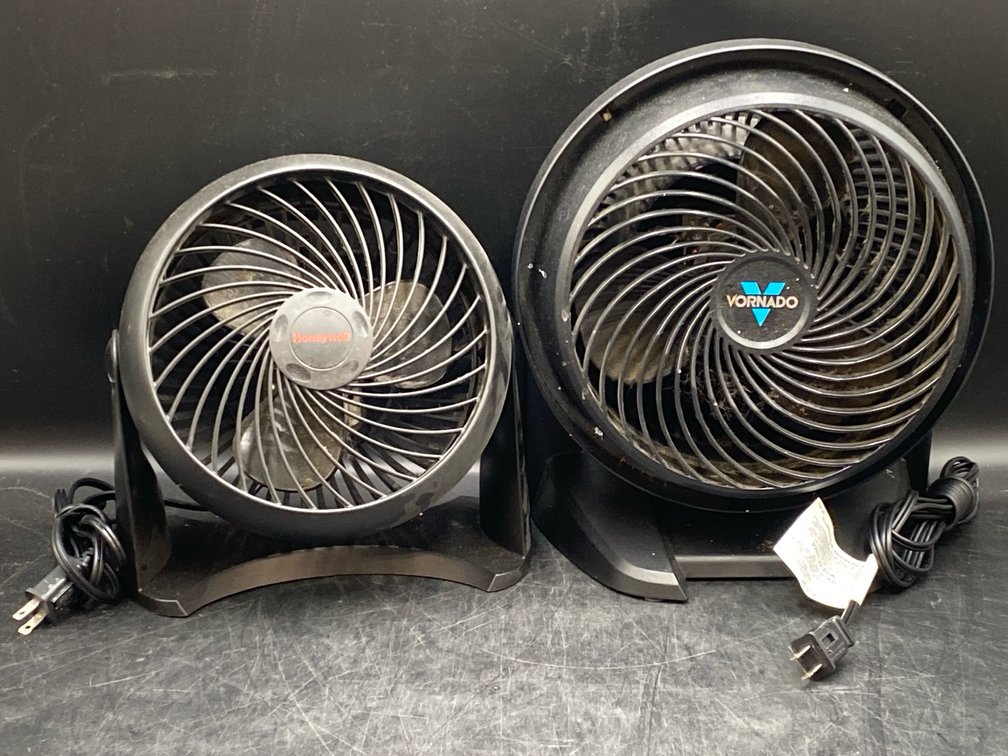 Tabletop Fan Duo