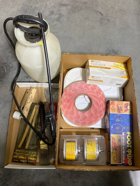 Garage & Closet Articles