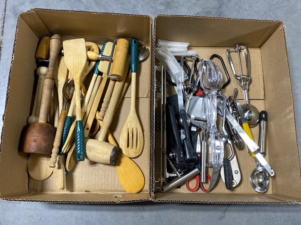 Kitchen Utensil Grouping