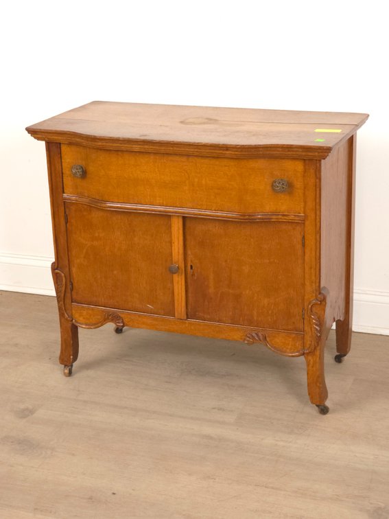 Oak Vanity Table