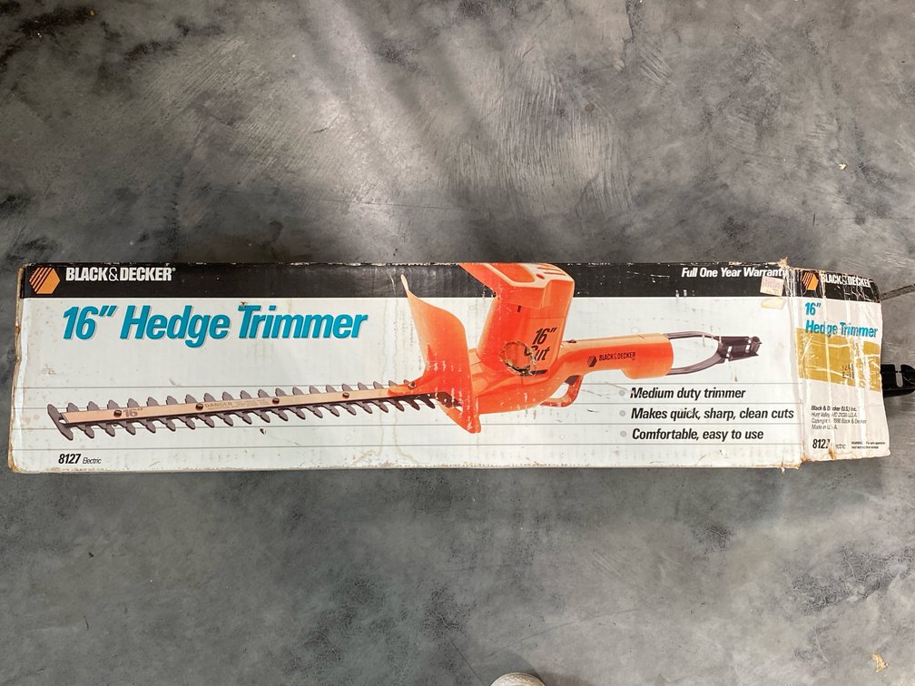Black & Decker Hedge Trimmer