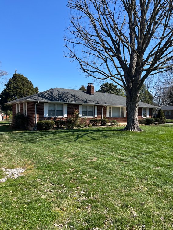 Image for ~ SOLD ~ 836 Ridgecrest Way ~ Live -Onsite Estate Auction
