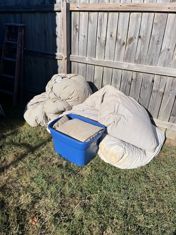 Lot 98