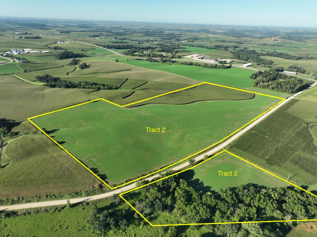 Tract 2 - 51.51+/- Acres Winneshiek County, IA