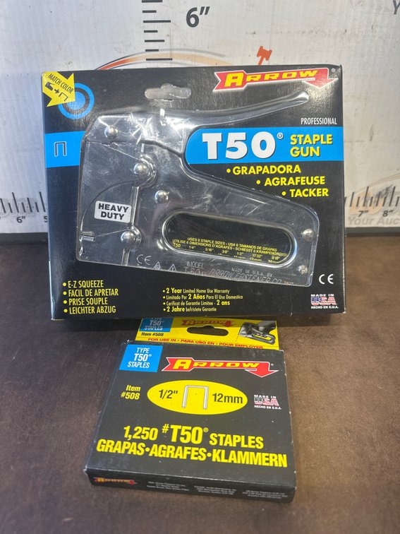 Arrow T50 Heavy Duty Staple Gun and 1/2-Inch Staples