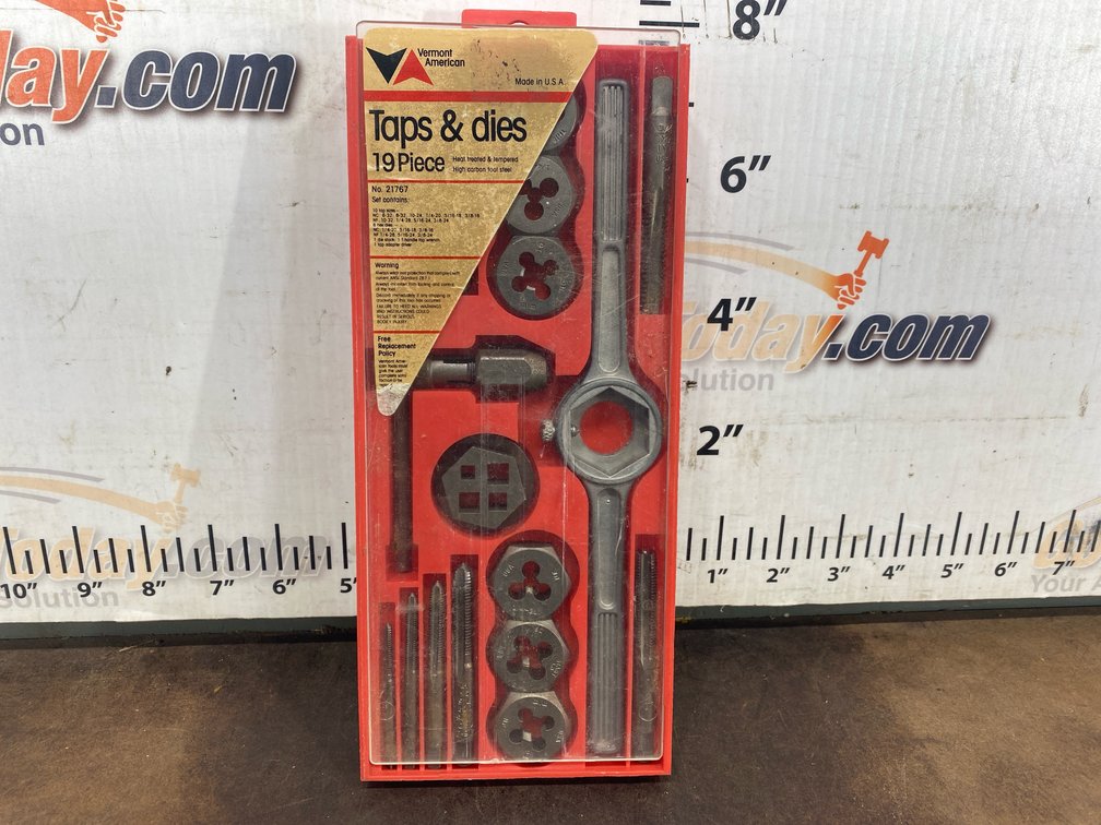 Vermont American Approx. 19-Piece Tap and Die Set No. 21767