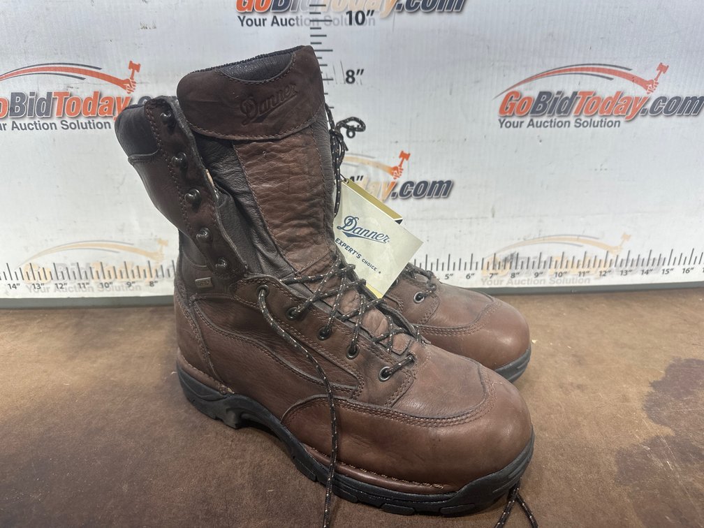 Danner Men's 8" Pronghorn GTX 400G Boots Size 10 EE