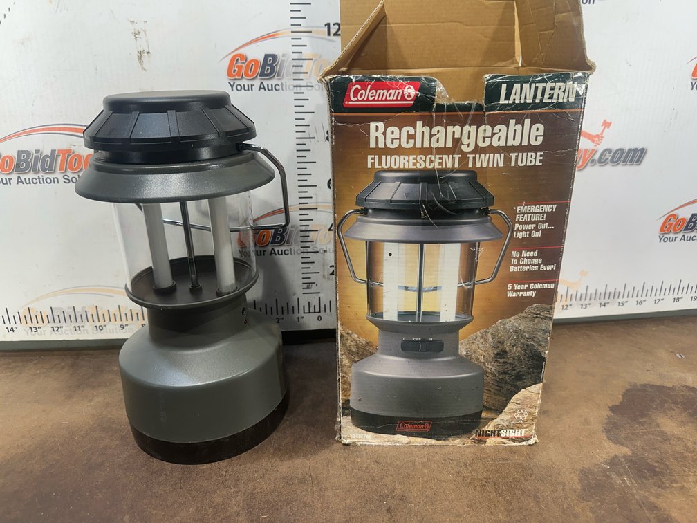 Coleman 5348F700 Rechargeable Fluorescent Twin Tube Lantern with Box