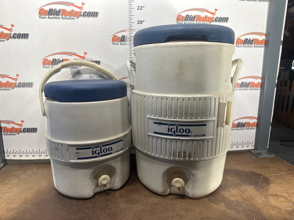 Igloo 2-Gallon and 5-Gallon Beverage Coolers