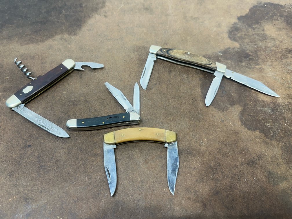 Group of Approx. 4 Folding Pocket Knives